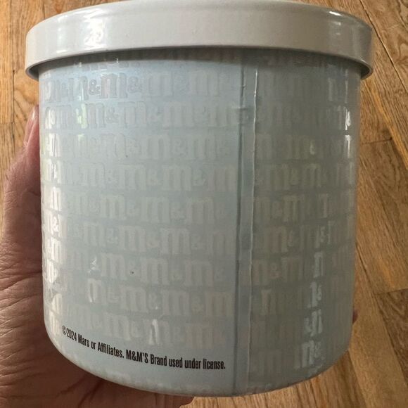 Goose Creek M&M's Crunchy Cookie 3 Wick Candle SOLD OUT - Picture 3 of 7